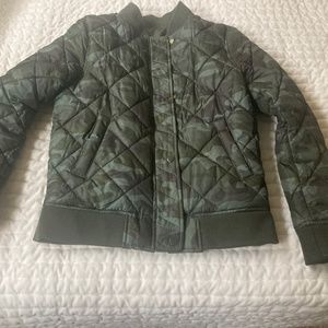 Gap reversible jacket